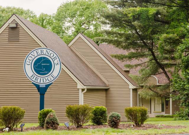 Property at 16 Wood Duck Ln #16, Simsbury, CT 06081, 2 beds, 2.5 baths