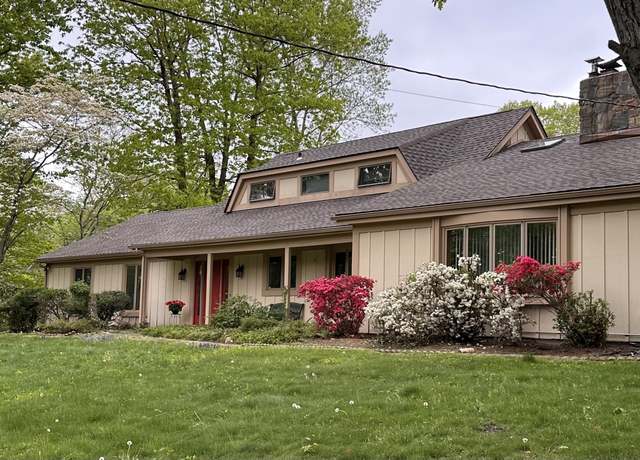 Property at 65 Cloverdale Ave, Shelton, CT 06484, 5 beds, 3.5 baths