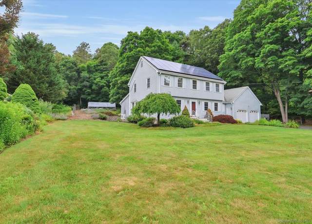 Property at 49 Thompson St, Glastonbury, CT 06073, 3 beds, 3.5 baths