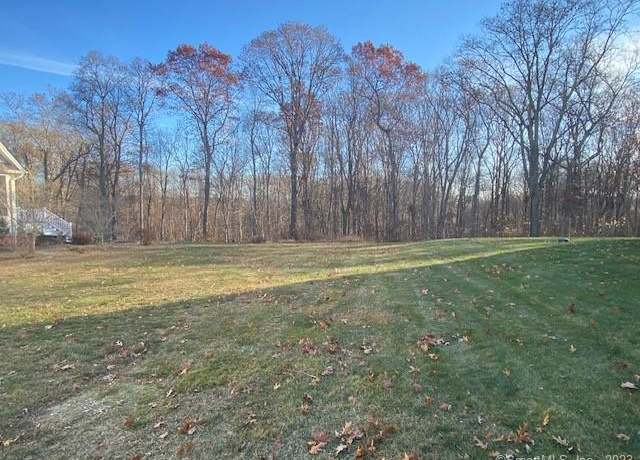 Property at 28 Fieldstone Ln, Haddam, CT 06441