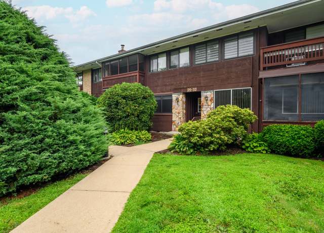 Property at 154 Cold Spring Rd Apt 25, Stamford, CT 06905, 2 beds, 2 baths