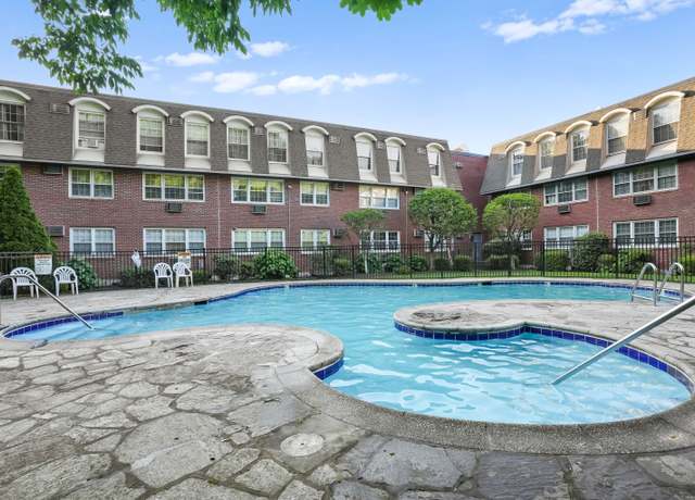 Property at 34A Padanaram Ave #120, Danbury, CT 06811, 2 beds, 2 baths