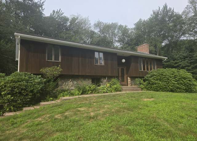 Property at 16 Rosewood Ln, Bolton, CT 06043, 3 beds, 2.5 baths