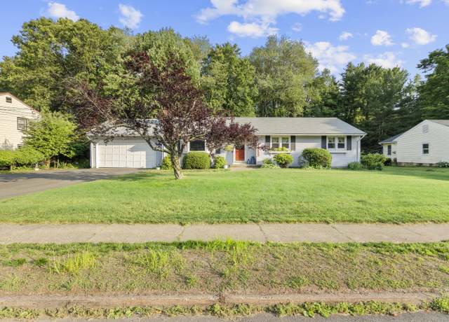 Property at 164 Scott Dr, Manchester, CT 06042, 3 beds, 1.5 baths