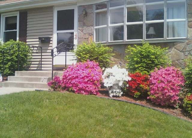 Property at 31 Fox Hill Dr, Vernon, CT 06066, 3 beds, 1 bath