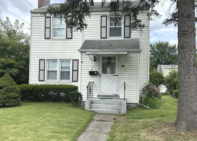 Property at 46 Harwich St, Hartford, CT 06114, 2 beds, 1.5 baths