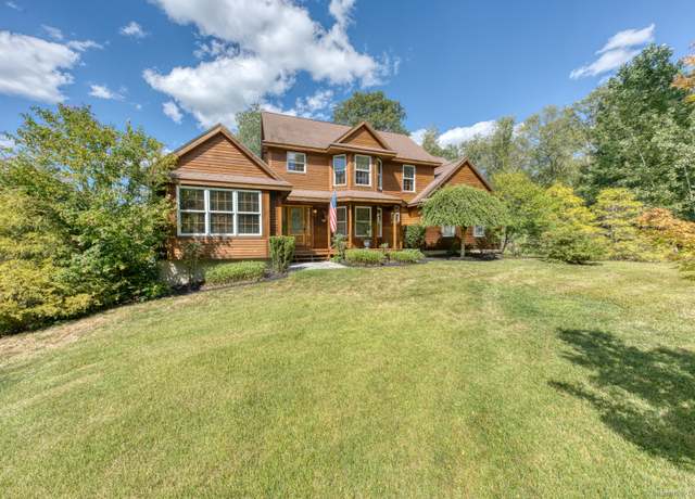 Property at 287 S Bear Hill Rd, Chaplin, CT 06235, 4 beds, 2.5 baths