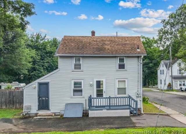 Property at 3 Prospect Pl, Middletown, CT 06457, 2 beds, 2 baths