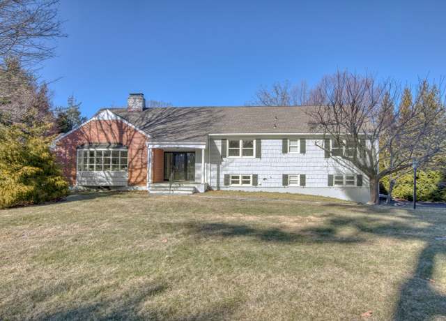 Property at 7 Cherry Tree Ln, Greenwich, CT 06878, 5 beds, 4 baths