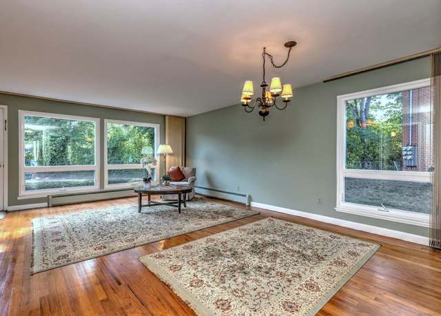 Property at 141 Centerbrook Rd, Hamden, CT 06518, 3 beds, 1.5 baths