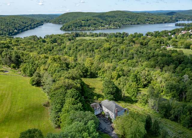 Property at 293 Lake Rd, Warren, CT 06777, 5 beds, 5 baths