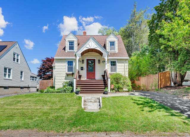 Property at 70 Mercer St, Stratford, CT 06614, 3 beds, 1.5 baths
