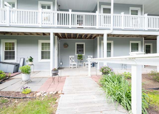 Property at 13 Hidden Knolls Cir #13, Monroe, CT 06468, 1 bed, 1 bath