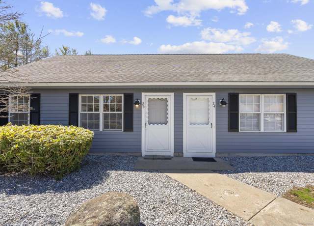 Property at 23 Plymouth Ct #23, Clinton, CT 06413, 1 bed, 1 bath