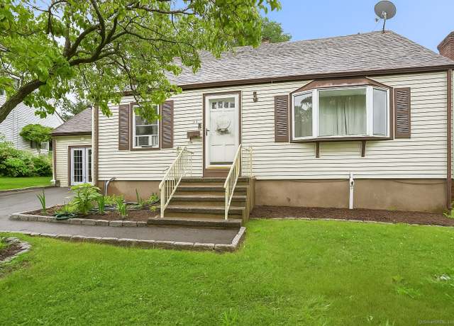 Property at 84 Hickory St, West Haven, CT 06516, 3 beds, 1.5 baths