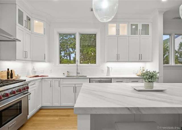 Property at 201 Gramercy Park #201, New Canaan, CT 06840, 2 beds, 2 baths
