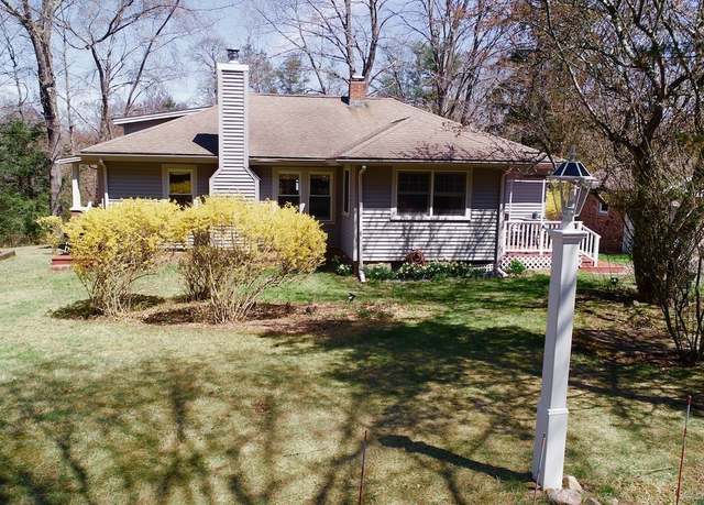 Property at 335 Paradise Ave, Hamden, CT 06514, 3 beds, 1 bath