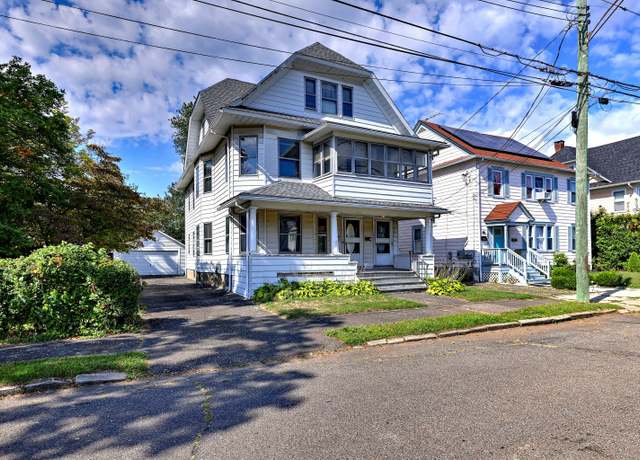 Property at 53 Calvin Ave, Bridgeport, CT 06604, 6 beds, 2 baths