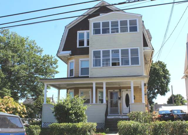 Property at 183 Preston St, Hartford, CT 06114, 9 beds, 3 baths