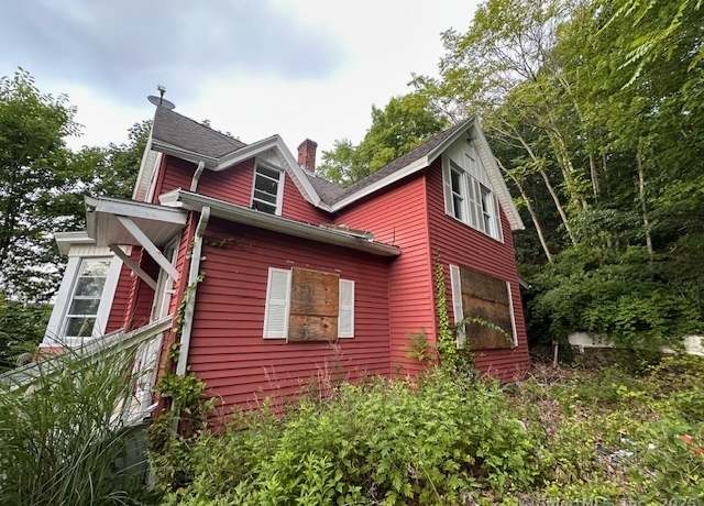 Property at 12 Rogers Ave, Norwich, CT 06360, 3 beds, 1.5 baths