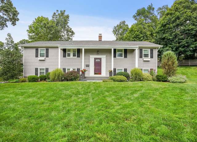 Property at 24 Silwen Ln, Norwalk, CT 06851, 4 beds, 2 baths