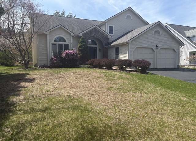 Property at 52 Fairway Xing, Glastonbury, CT 06033, 4 beds, 2.5 baths