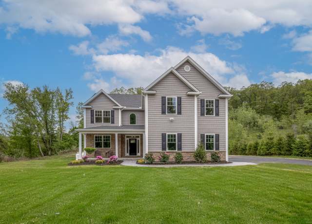 Property at 17 Shelter Rock Rd, Bethel, CT 06801, 4 beds, 4 baths