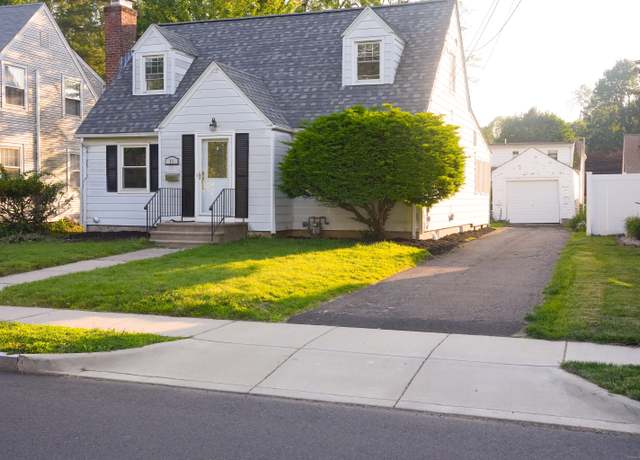 Property at 71 Princeton St, West Hartford, CT 06110, 3 beds, 2 baths