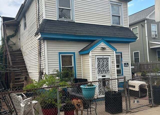 Property at 43 Elliott St, New Haven, CT 06519, 5 beds, 2 baths