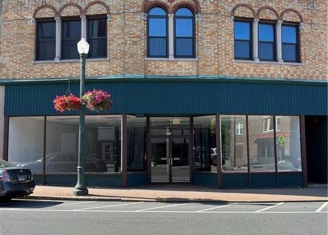 Property at 206 Main St, Norwich, CT 06360, 6 beds, 2 baths