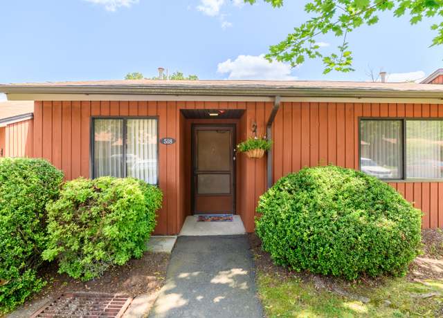 Property at 518 Asbury Rdg #518, Shelton, CT 06484, 1 bed, 1 bath