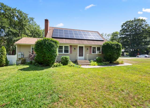 Property at 236 Stollman Rd, Colchester, CT 06415, 5 beds, 3.5 baths