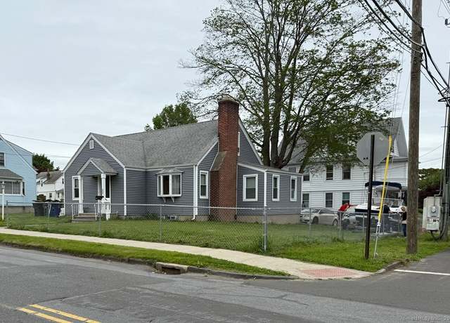 Property at 240 Beechmont Ave, Bridgeport, CT 06606, 3 beds, 1.5 baths
