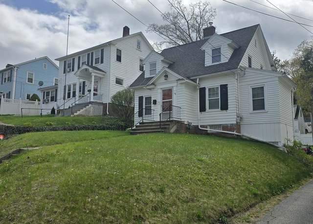 Property at 158 Circuit Ave, Waterbury, CT 06708, 3 beds, 1 bath