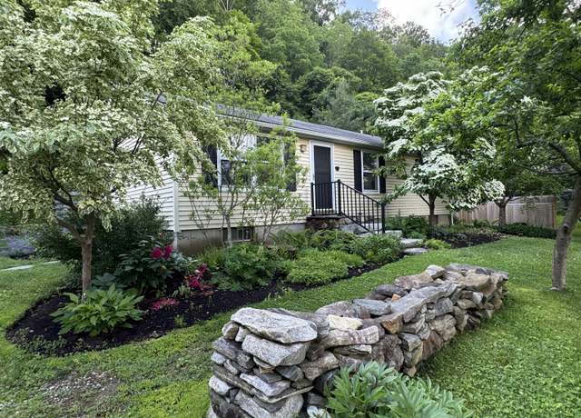 Property at 15 Echo St, Salisbury, CT 06068, 3 beds, 1 bath