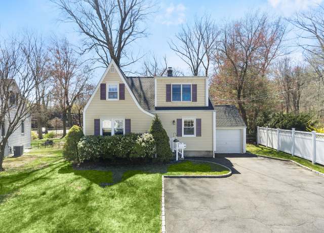 Property at 86 Severance Dr, Stamford, CT 06905, 4 beds, 2 baths