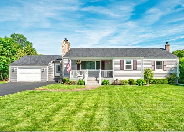 Property at 995 Maple St, Wethersfield, CT 06109, 3 beds, 1 bath