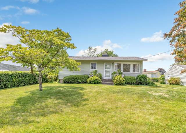Property at 52 Sunset Dr, Derby, CT 06418, 2 beds, 1 bath