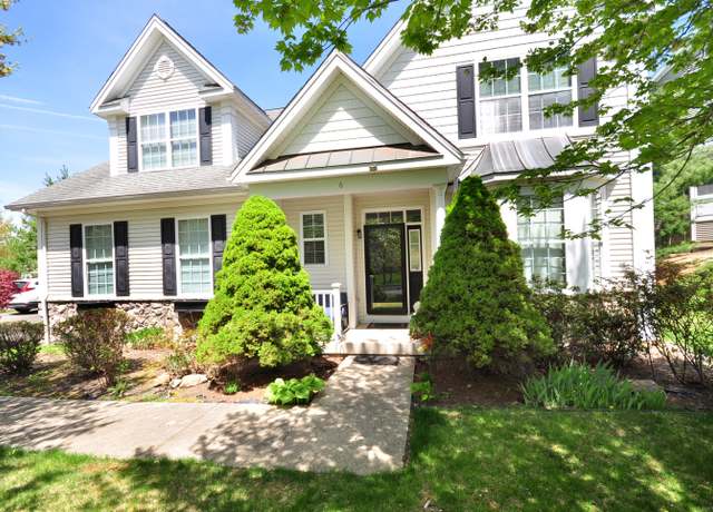 Property at 6 Brookside Dr #6, Middlebury, CT 06762, 3 beds, 2.5 baths