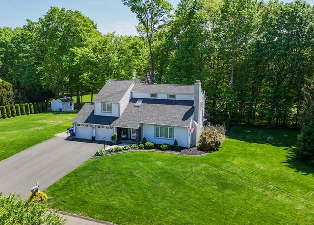 Property at 14 Stakey Farm Rd, Southington, CT 06489, 3 beds, 2.5 baths