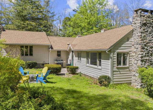 Property at 67 Obtuse Hill Rd, Brookfield, CT 06804, 3 beds, 2 baths