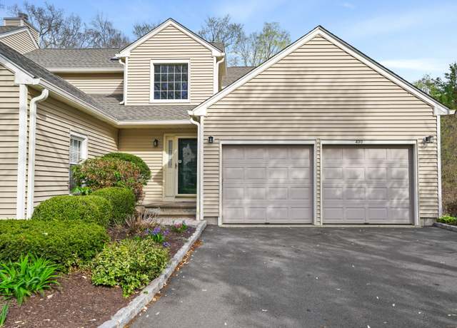 Property at 430 Pitkin Holw #430, Trumbull, CT 06611, 2 beds, 2.5 baths