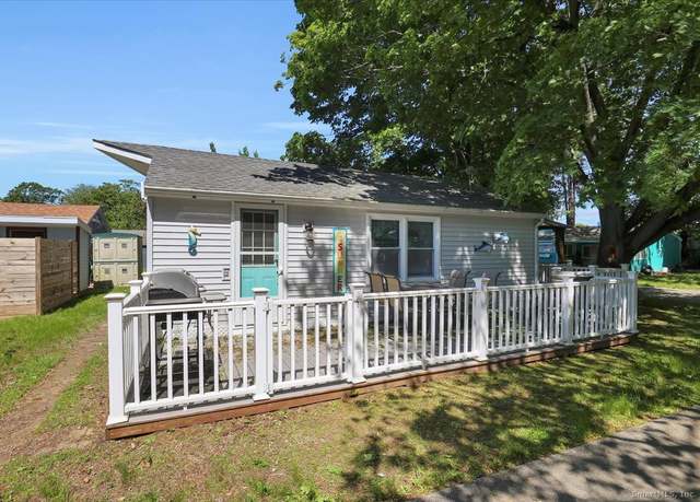 Property at 16 NORTH St, Madison, CT 06443, 1 bed, 1 bath