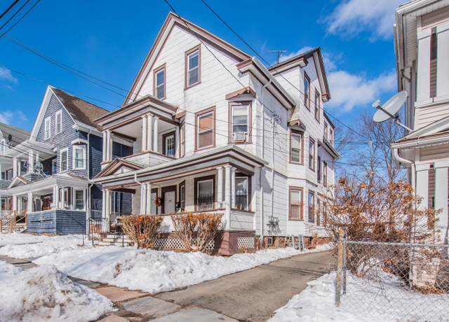 Property at 104-106 Lincoln St, Hartford, CT 06106, 9 beds, 3 baths