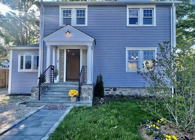 Property at 211 Cold Spring Rd, Stamford, CT 06905, 4 beds, 3 baths