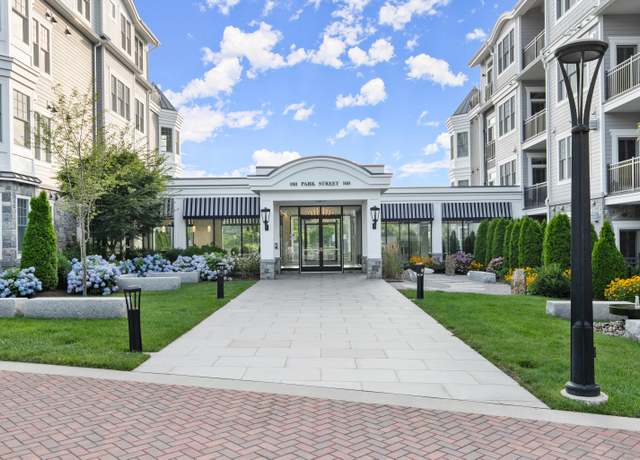 Property at 160 Park St #204, New Canaan, CT 06840, 3 beds, 3.5 baths