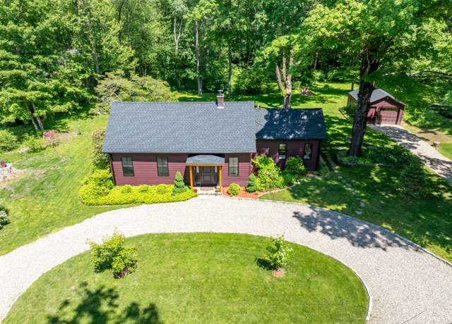 Property at 4 Skyline Ridge Rd, Bridgewater, CT 06752, 2 beds, 1 bath