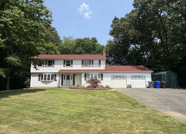 Property at 109 Middle Rd, Enfield, CT 06082, 4 beds, 2.5 baths