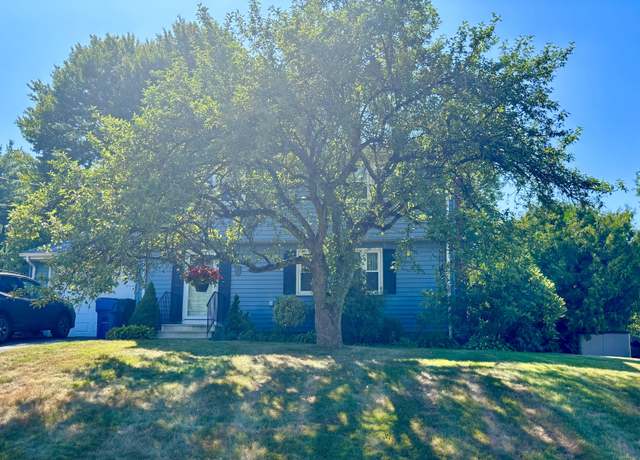 Property at 71 Garden Dr, Berlin, CT 06037, 3 beds, 1.5 baths