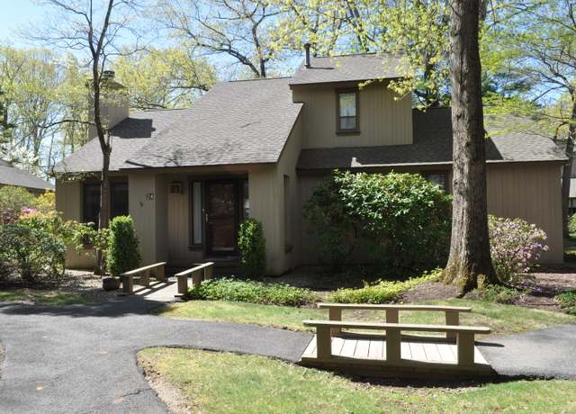 Property at 24 Byron Dr #24, Avon, CT 06001, 2 beds, 3 baths